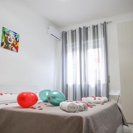 Casa Maria Apartment เนเปิลส์ ภายนอก รูปภาพ