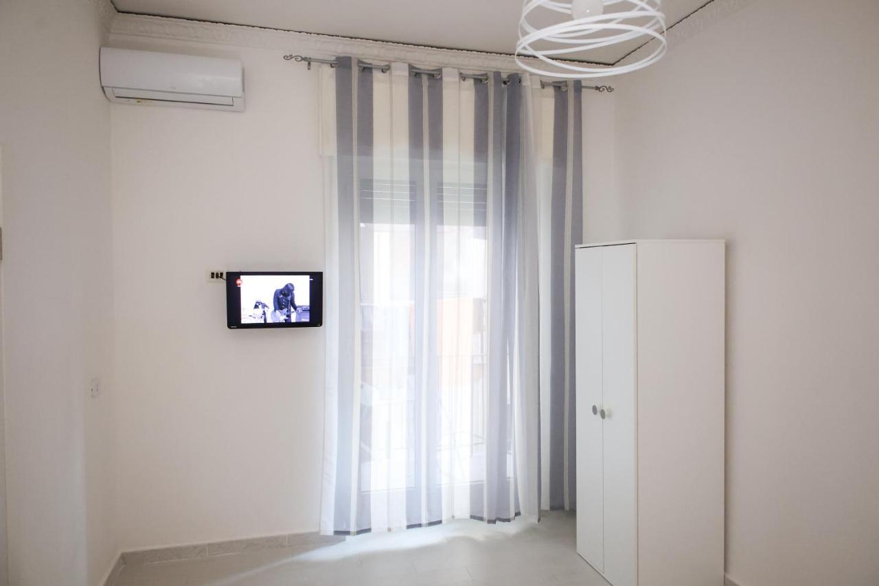 Casa Maria Apartment เนเปิลส์ ภายนอก รูปภาพ